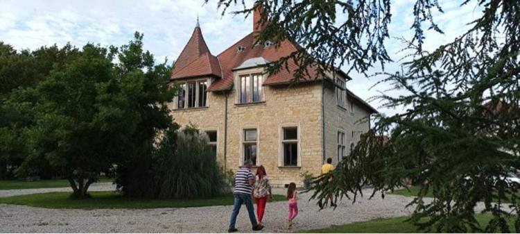 Chambres Au Chateau Du Mouillat Saint-Clair-de-la-Tour Exterior photo